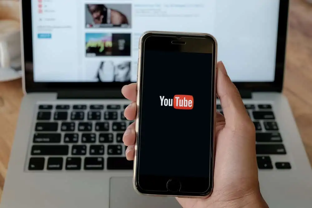  YouTube Adds Custom Timestamp Sharing on Mobile
