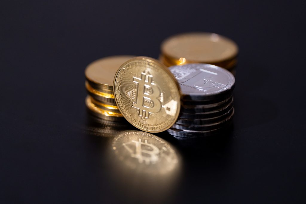 Bitcoin Tops $77K After $2.5B BTC Purchase, Trump Pledge