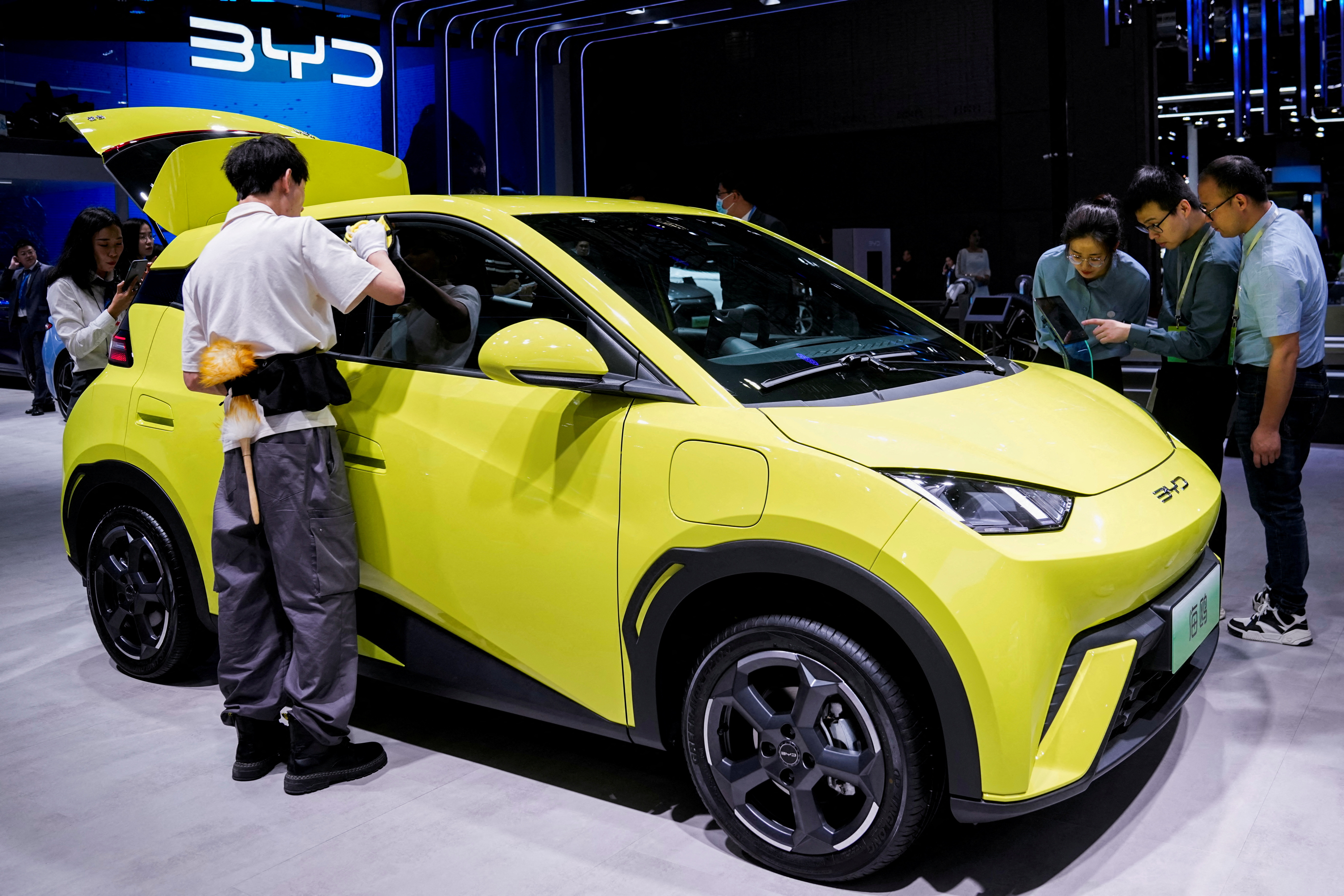 BYD and Rivals Deepen EV Price Cuts in China