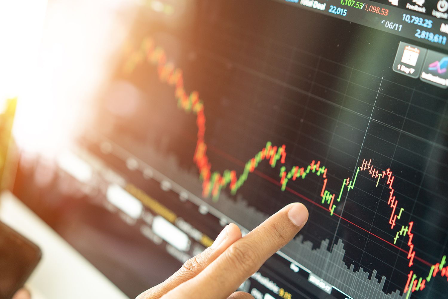 How Traders Use Bull Pennants to Spot Market Breakouts