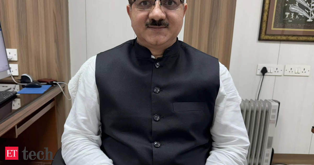 Bhuvnesh Kumar: Bhuvnesh Kumar assumes charge as CEO of UIDAI