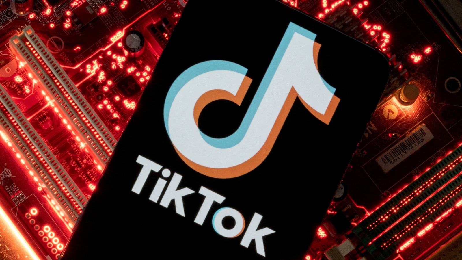 Dear Americans, here's what a TikTok ban looks like. Love, India