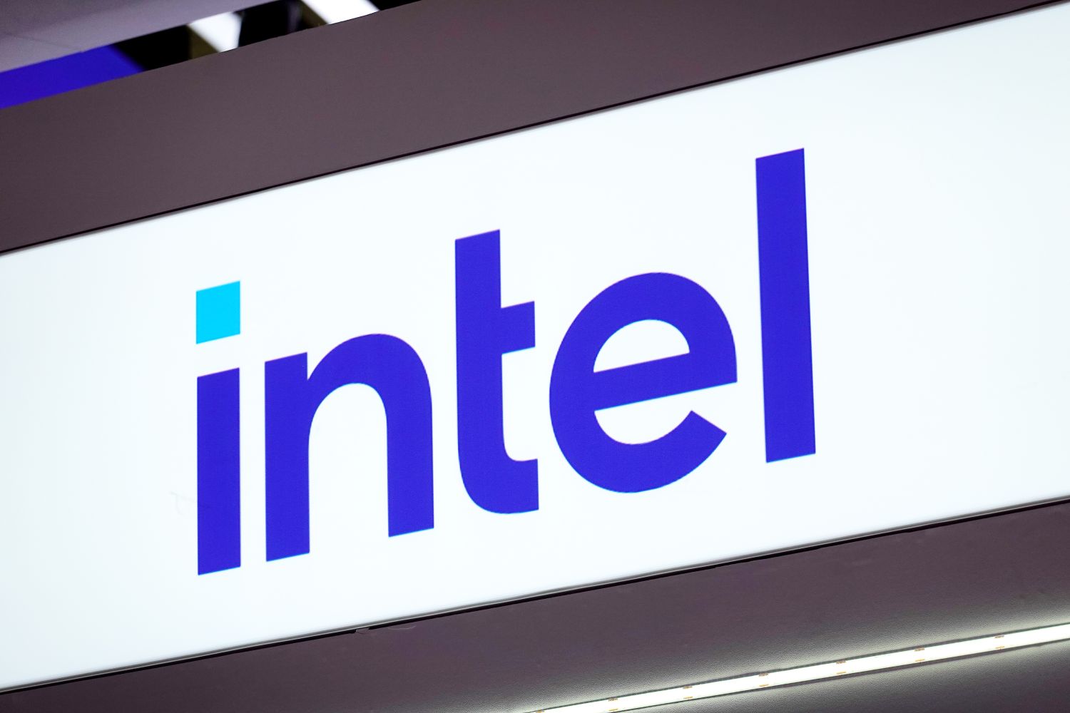 Intel Earnings Q2 2025: Solid Performance Boosts INTC Stock Amid AI Boom
