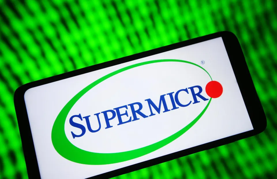 SMCI Stock Soars Ahead of Earnings: Is the Rally Just Getting Started?