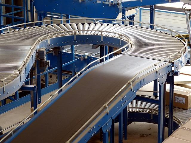 The Future of Belt Conveyor Systems in Smart Warehousing Solutions
