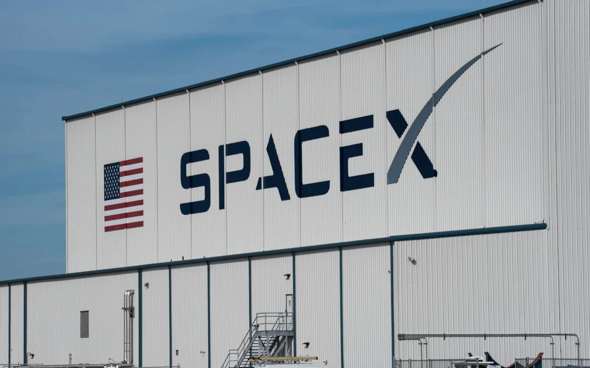 SpaceX Postpones Starship Flight 10 Test Launch Amid Ground System Issues