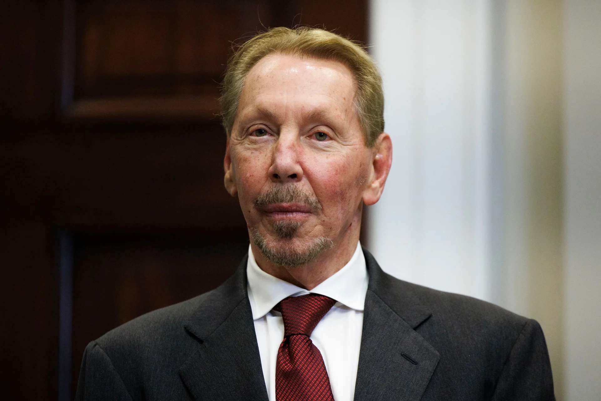 Larry Ellison Closes in on Elon Musk as World’s Richest Man