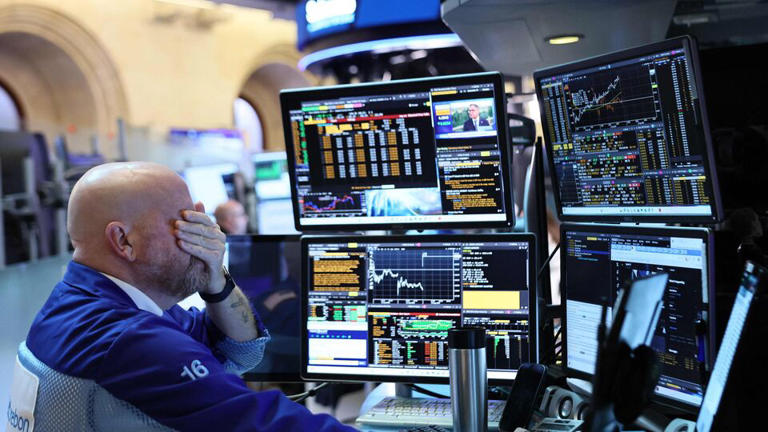 Dow Jones Slips as Global Markets React to Economic Uncertainty