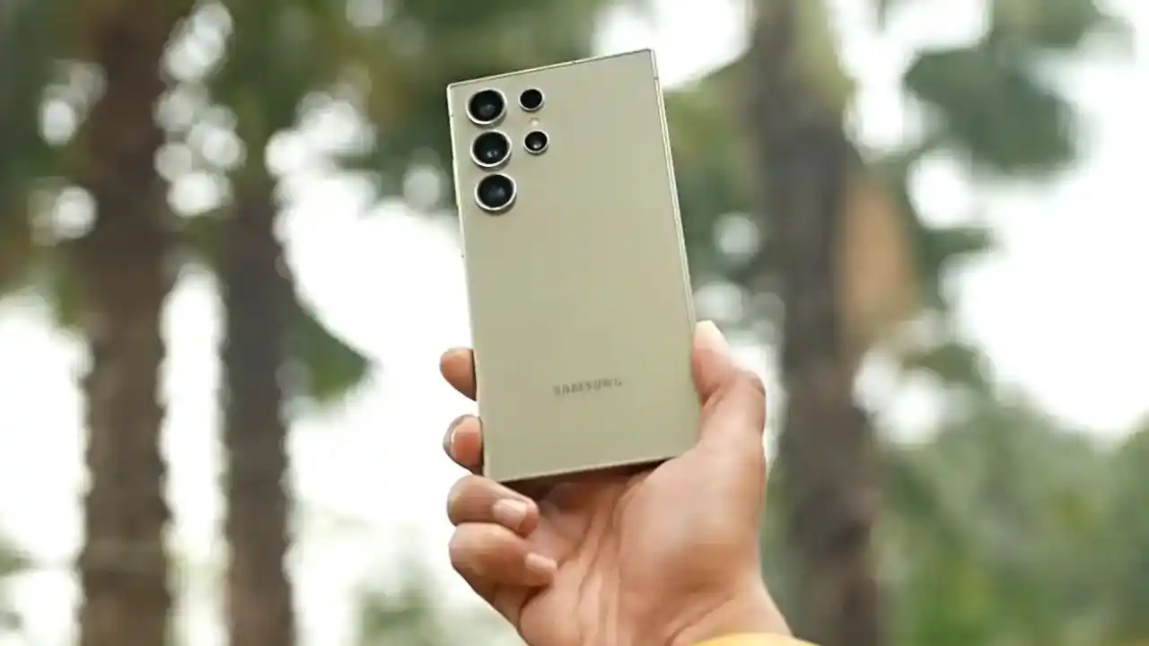 Samsung Galaxy S24 Ultra Gets Massive Price Drop Ahead of Festive Sales