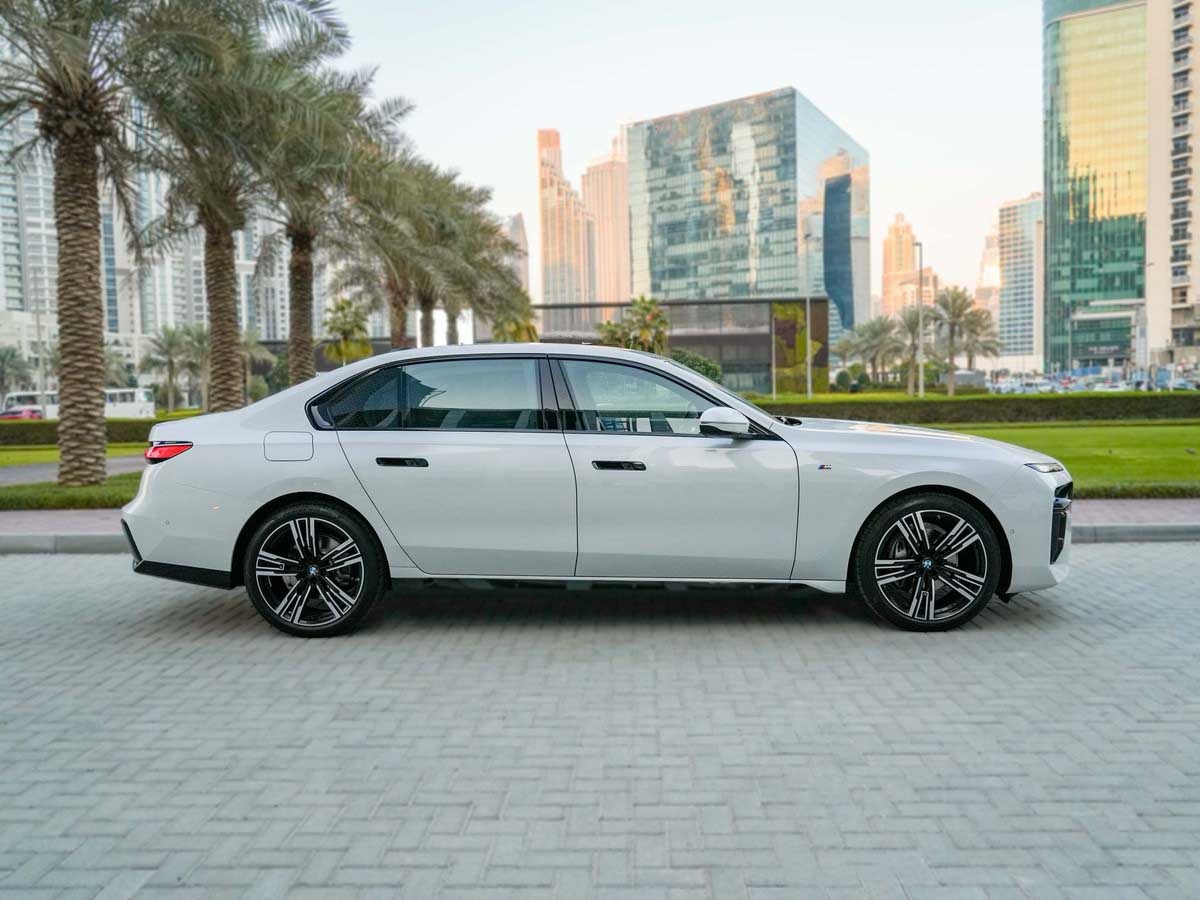 Is Financing a Used Car in Dubai a Good Idea? Pros and Cons
