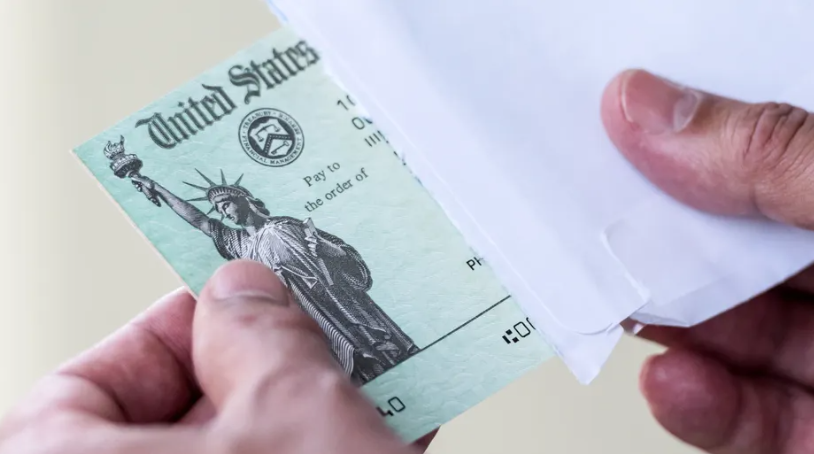 IRS Relief Payment 2025: What to Know About the $1,702 Stimulus Rumor