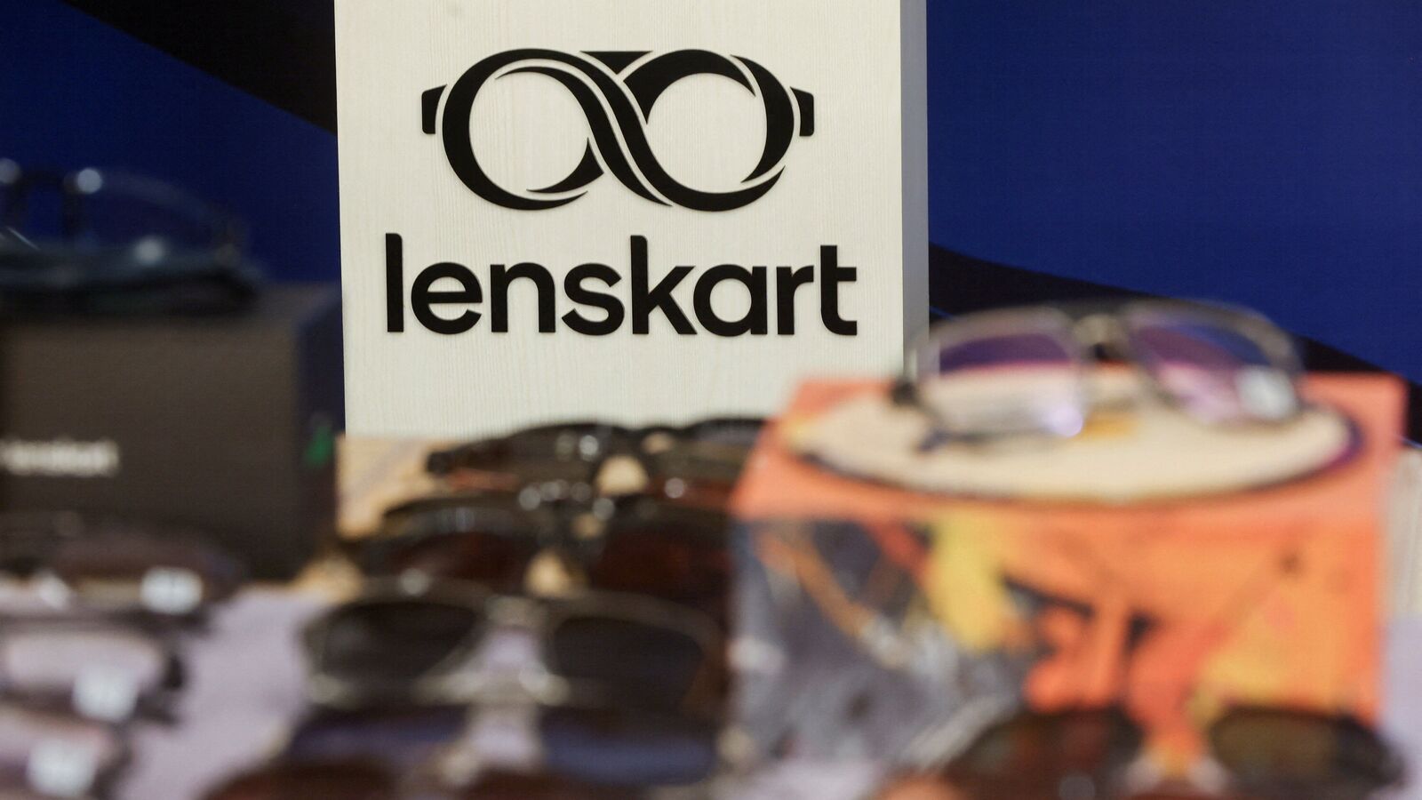 Lenskart IPO Lists at Discount Amid Sharp Drop in Grey Market Premium