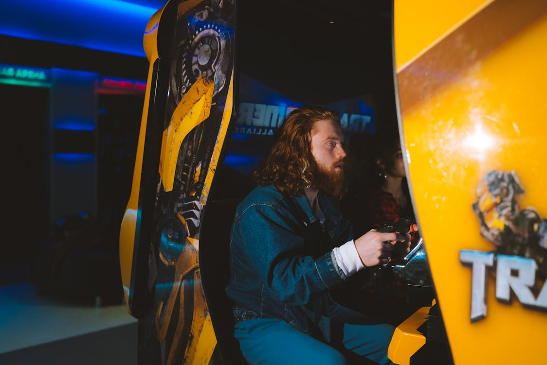 5 Ways Arcade Games Boost Employee Engagement for Startups