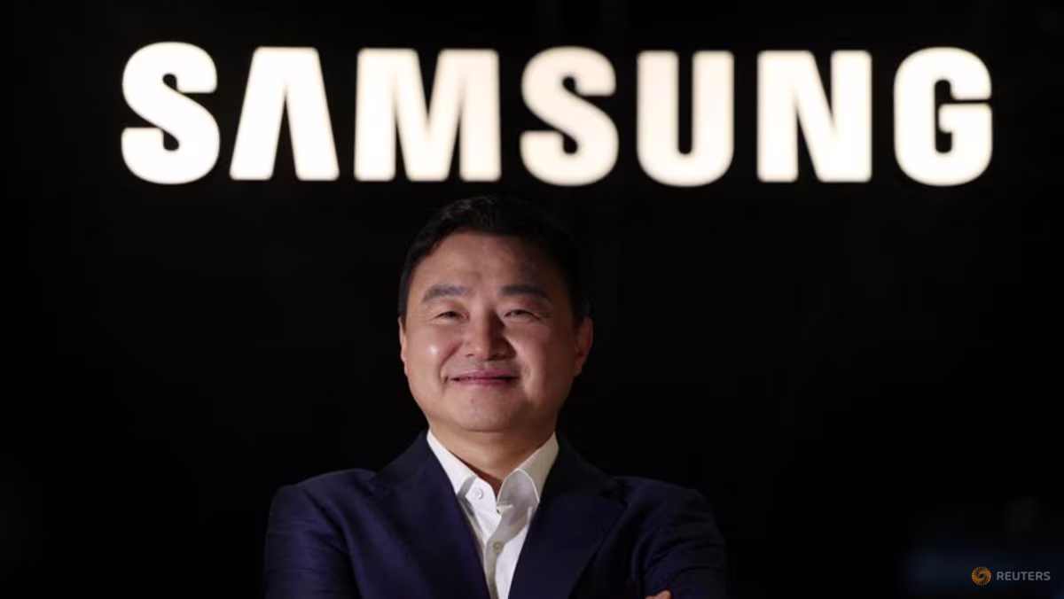 Samsung Plans to Double AI-Powered Mobile Devices to 800 Million Units in 2026