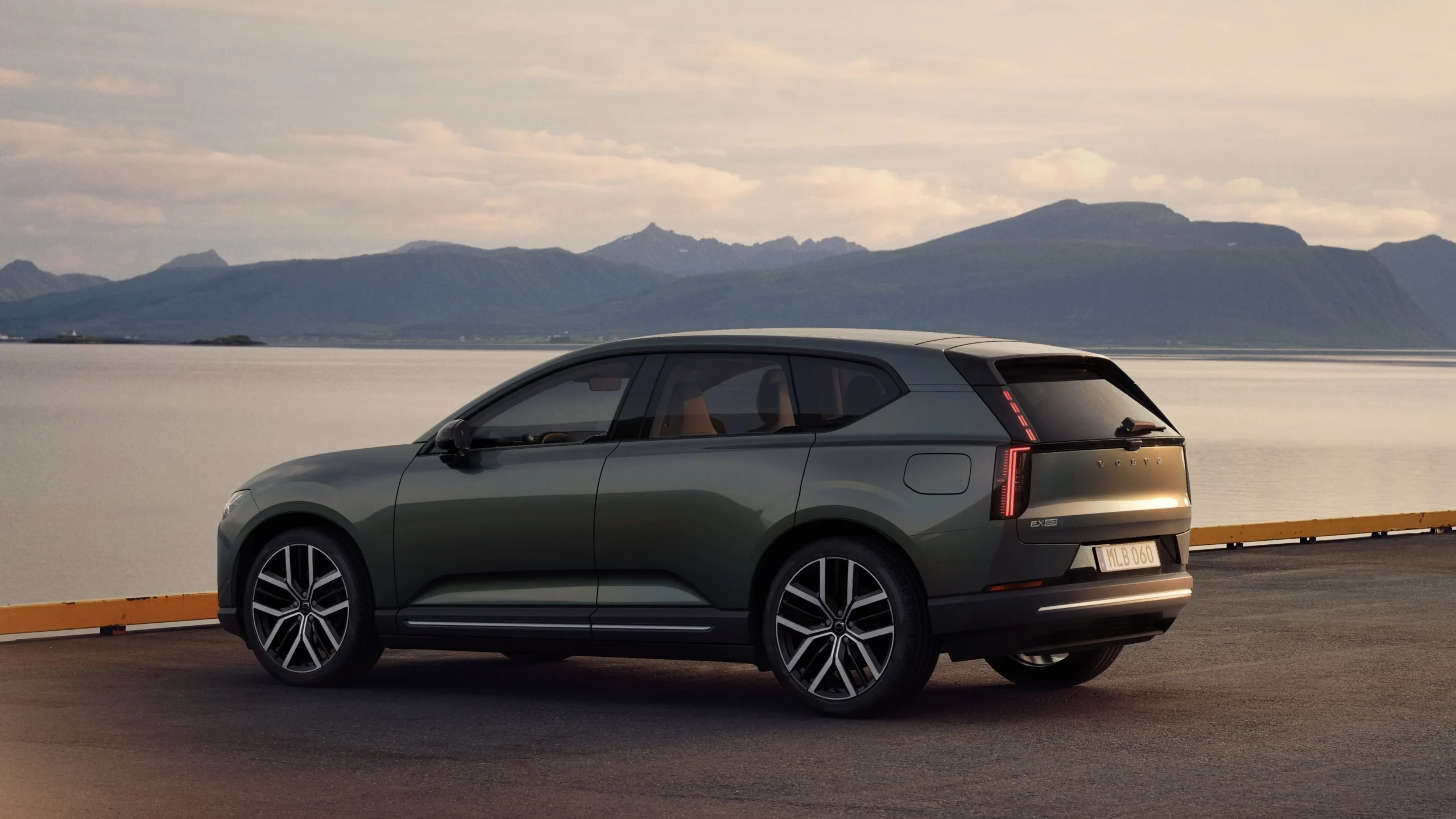 Volvo EX60: Powerful 5 Upgrades Include NACS Port, 400-Mile Range and Gemini AI