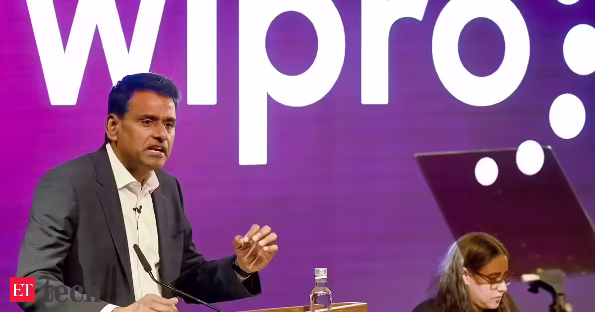 Srinivas Pallia: A month on, Wipro CEO Srinivas Pallia has townhalls, Q&As on checklist