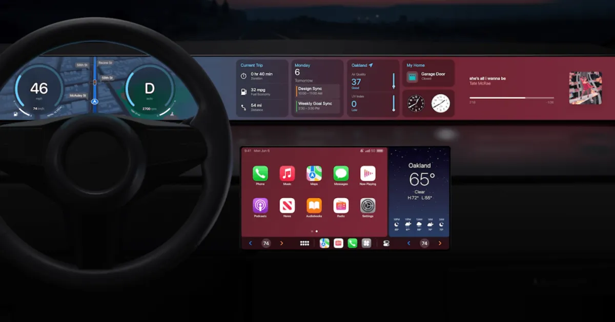 First hybrid Porsche 911 seemingly won't offer next-gen CarPlay