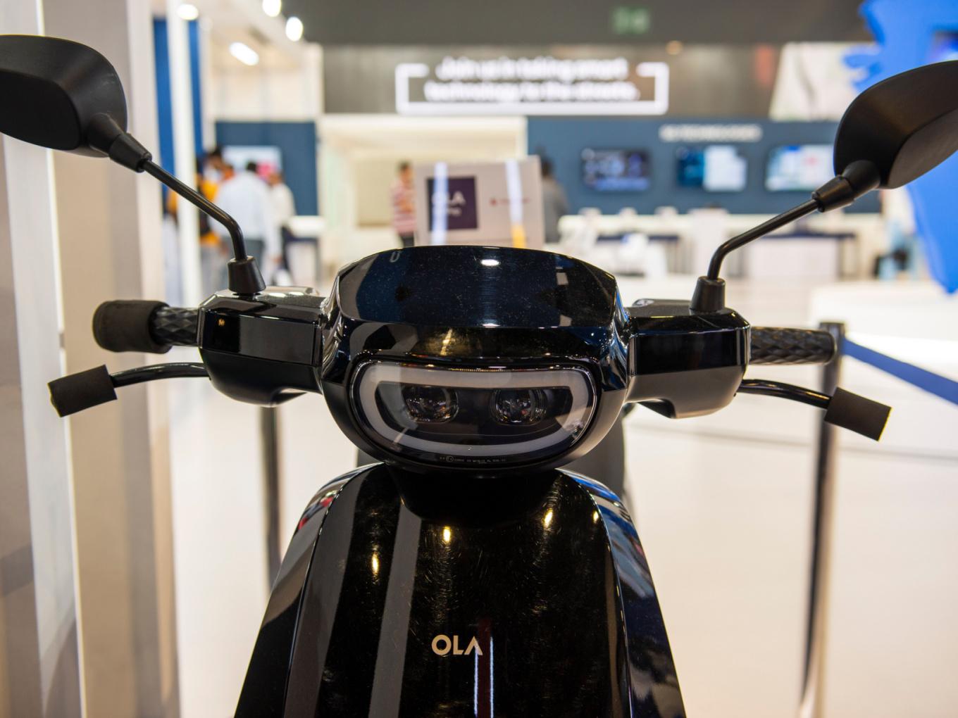 Ola Loses Ground To TVS & Bajaj In E2W Space, Market Share Slips To 33% In August