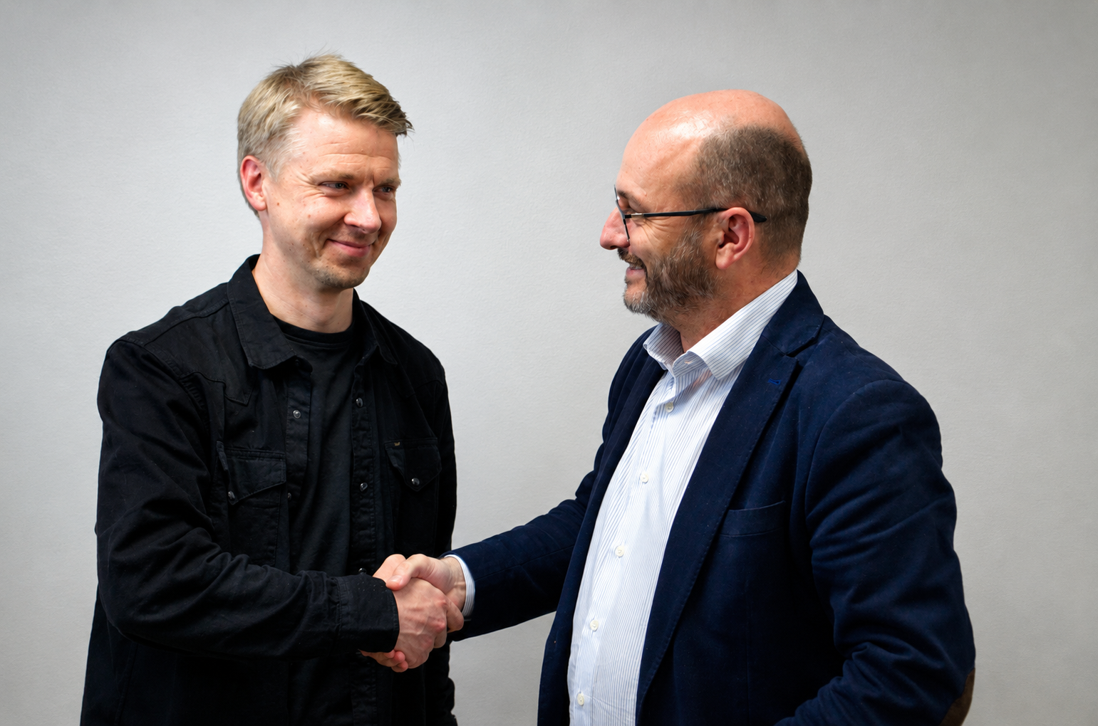 Flovi Expands to Spain to Build Europe’s Leading B2B Vehicle Logistics Platform