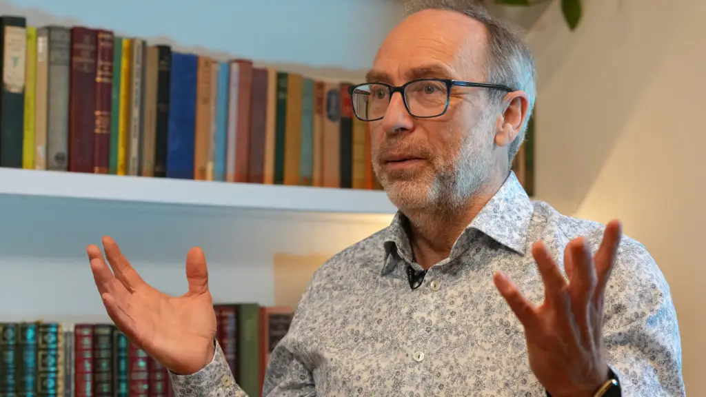 Wikipedia founder brands Australia’s social media ban an ‘unmitigated disaster’ and ‘embarrassment’