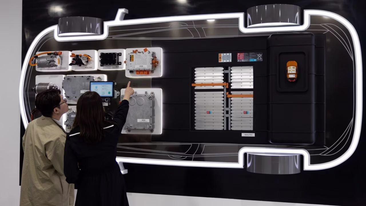 Korean battery firms face US pressure as EV plans slow