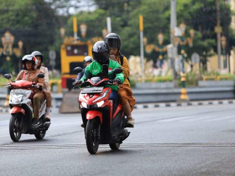 Maharashtra Mulls Curbs on Bike Taxis Across Multiple Apps