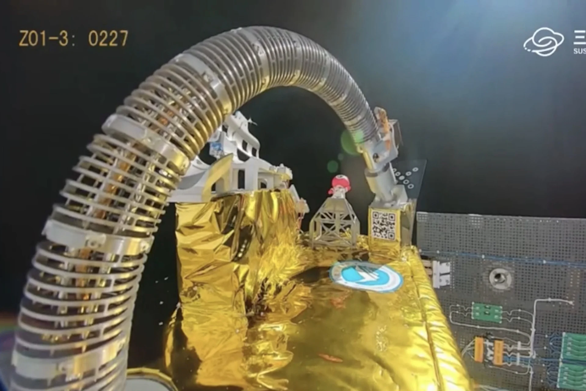 Chinese Startup Debuts Super-Bendy Robotic Arm for Orbital Repairs