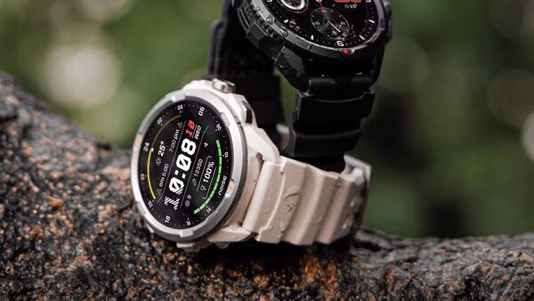 Tired of checking your phone constantly? These smartwatches handle calls and fitness better
