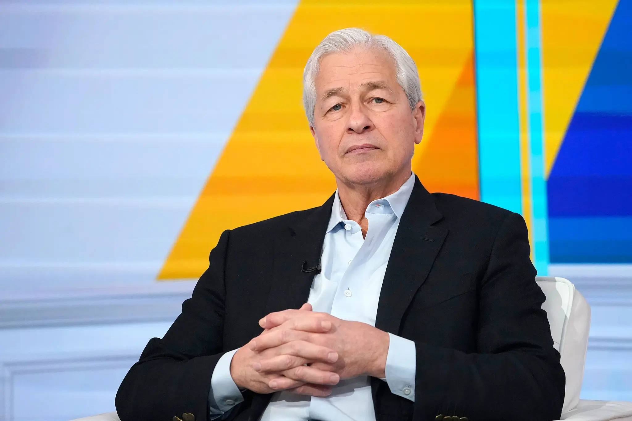 ‘The banks will not accept it’: Dimon Battles Stablecoin Rewards in CLARITY Act