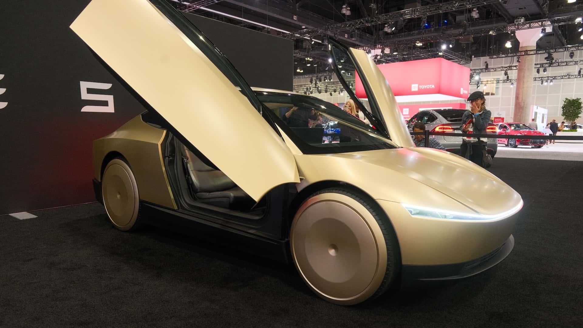 Tesla Cybercab EPA Specs Revealed: Weight, Power, Battery Details