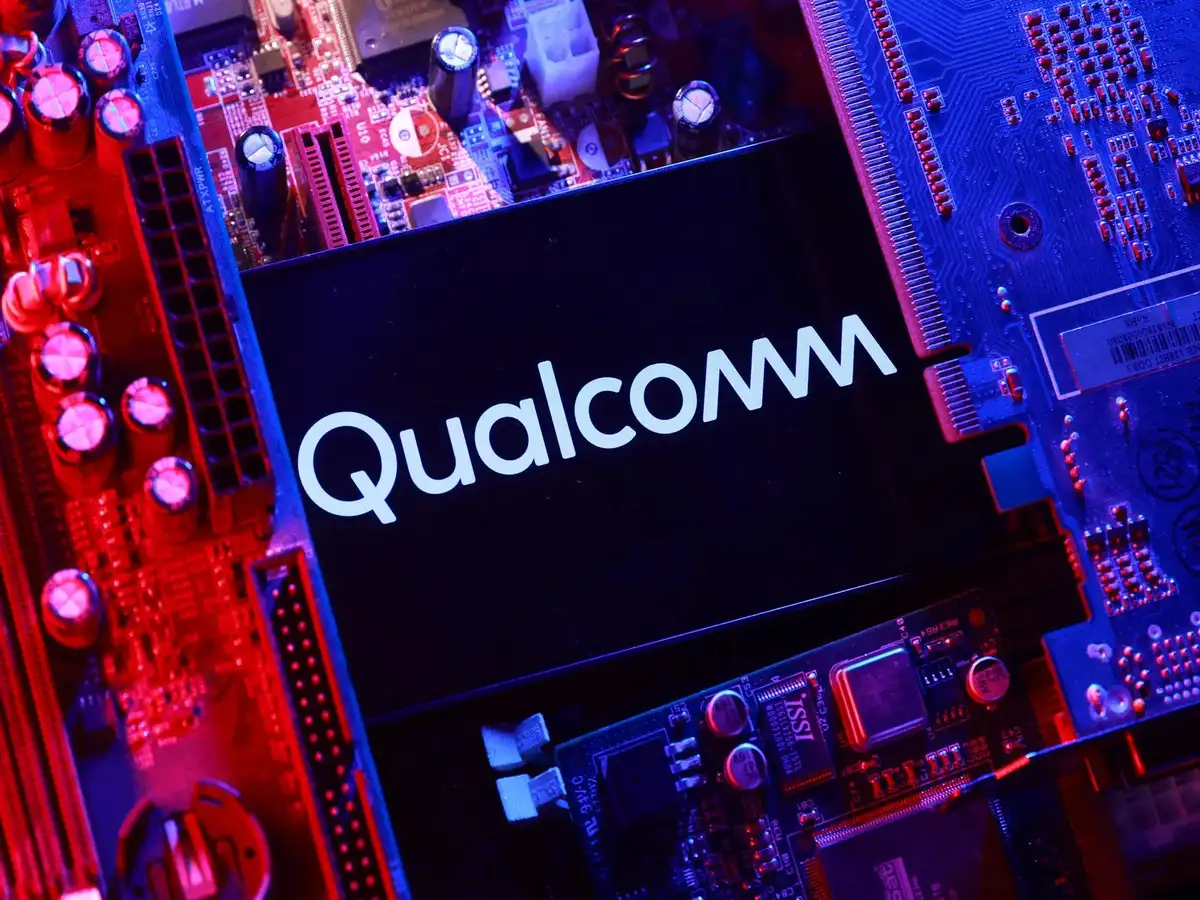 Qualcomm Targets Post-Smartphone Era with AI Wearable Chips