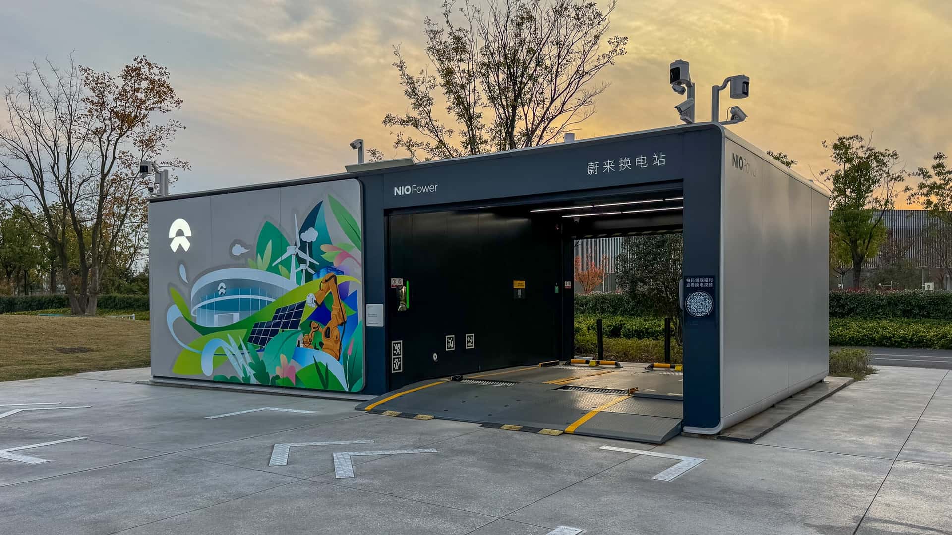 Nio Swaps 1M EV Batteries While You Charge for 30 Mins