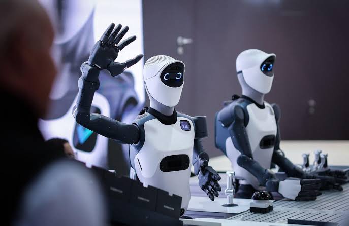 SoftBank-Backed Robot Maker Gears Up for Hong Kong IPO