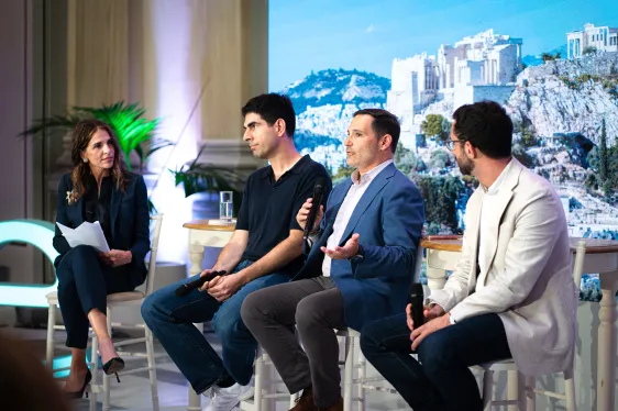 AI Bubble? VCs Debate Valuations & ARR Inflation