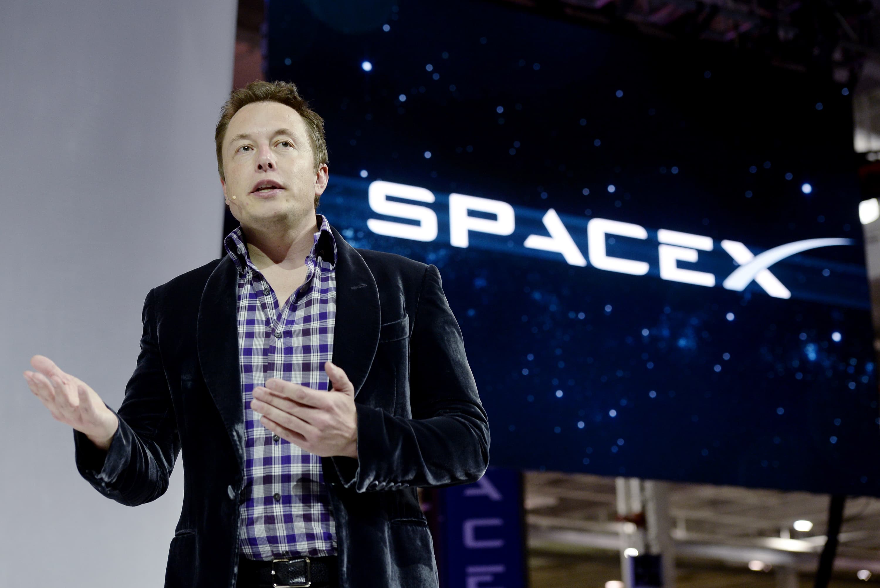 SpaceX Starlink Targets US Consumers with Mobile Service Push