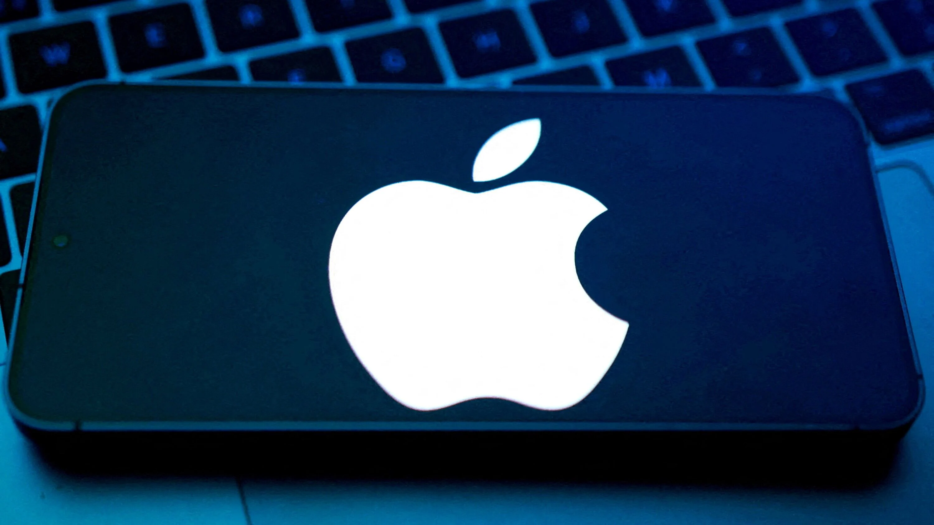 Apple Accuses CCI Investigators of 'Copy-Pasting' Rivals' Claims