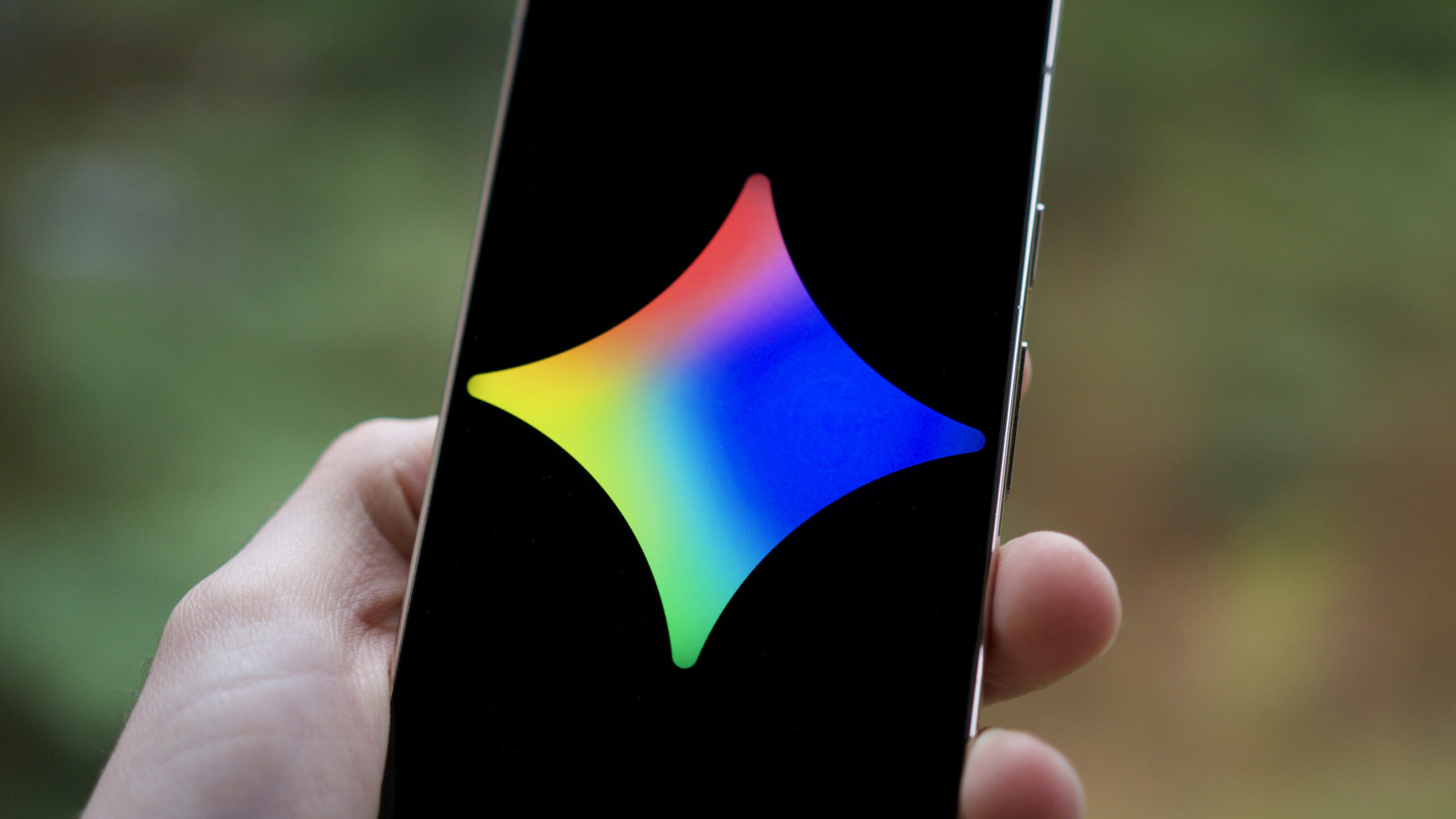Gemini Go is here to replace Assistant on your Android Go phone