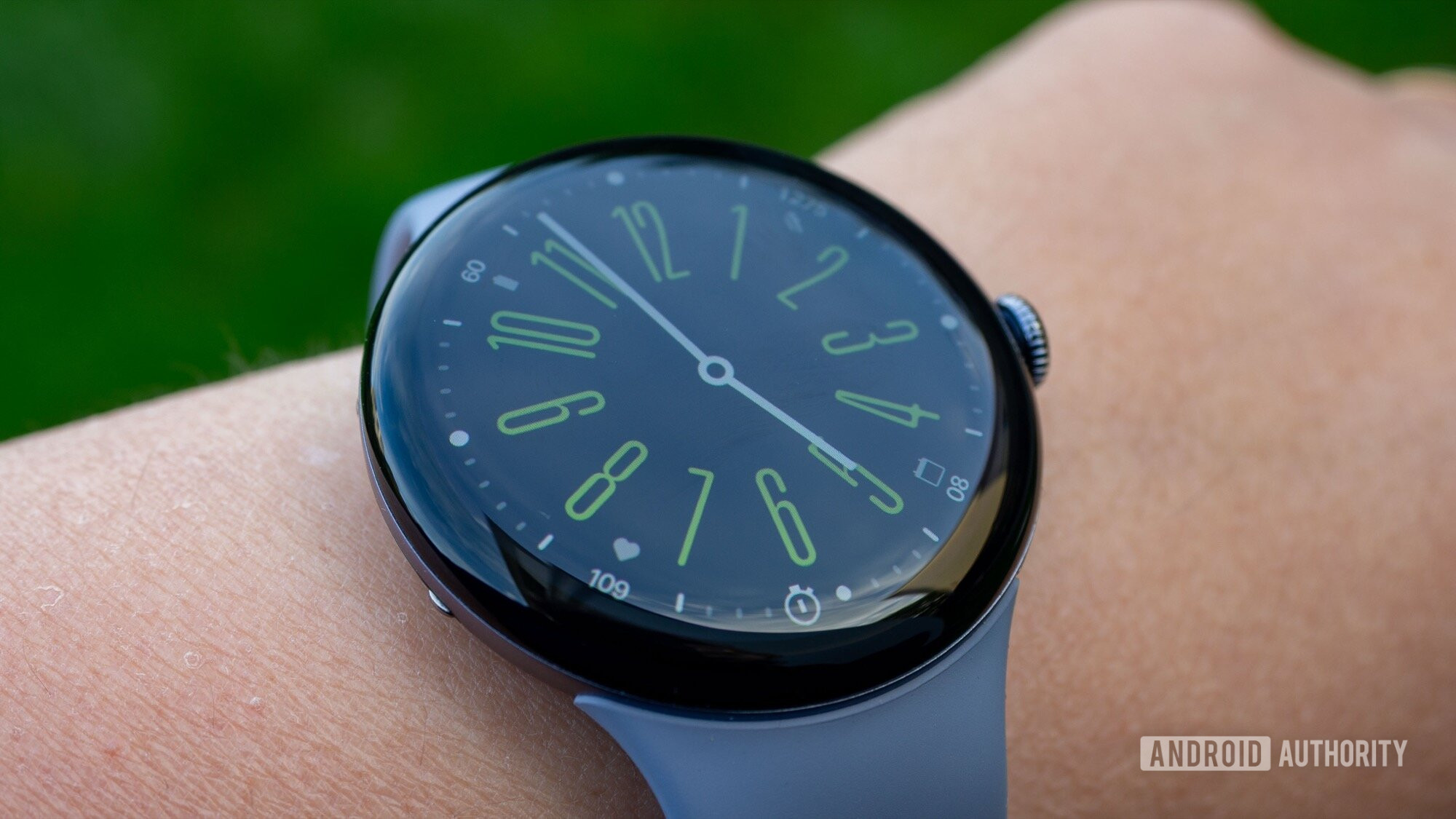 Pixel Watch 4 bug appears to be killing LTE connections