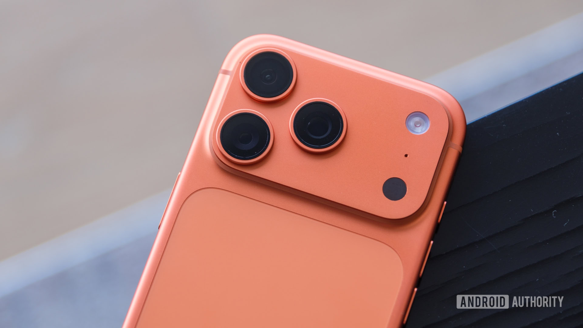 Apple’s new Siri camera trick is giving strong Google Lens vibes