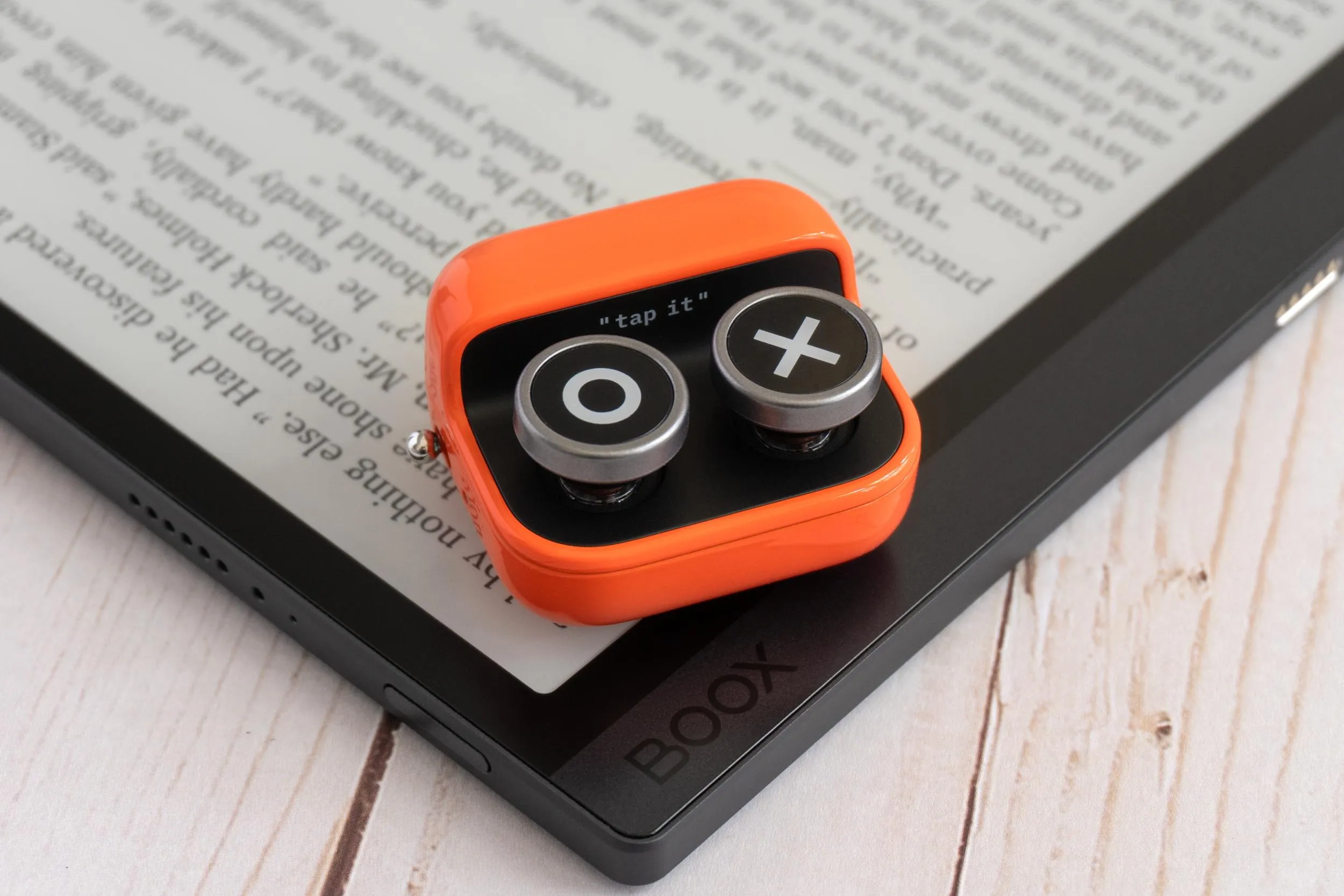 Boox’s quirky page-turning remote won me over