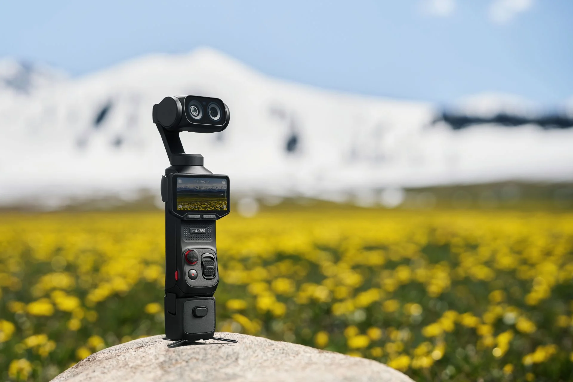 Insta360’s New Gimbal Vlogging Camera May Be Too Capable for Its Own Good