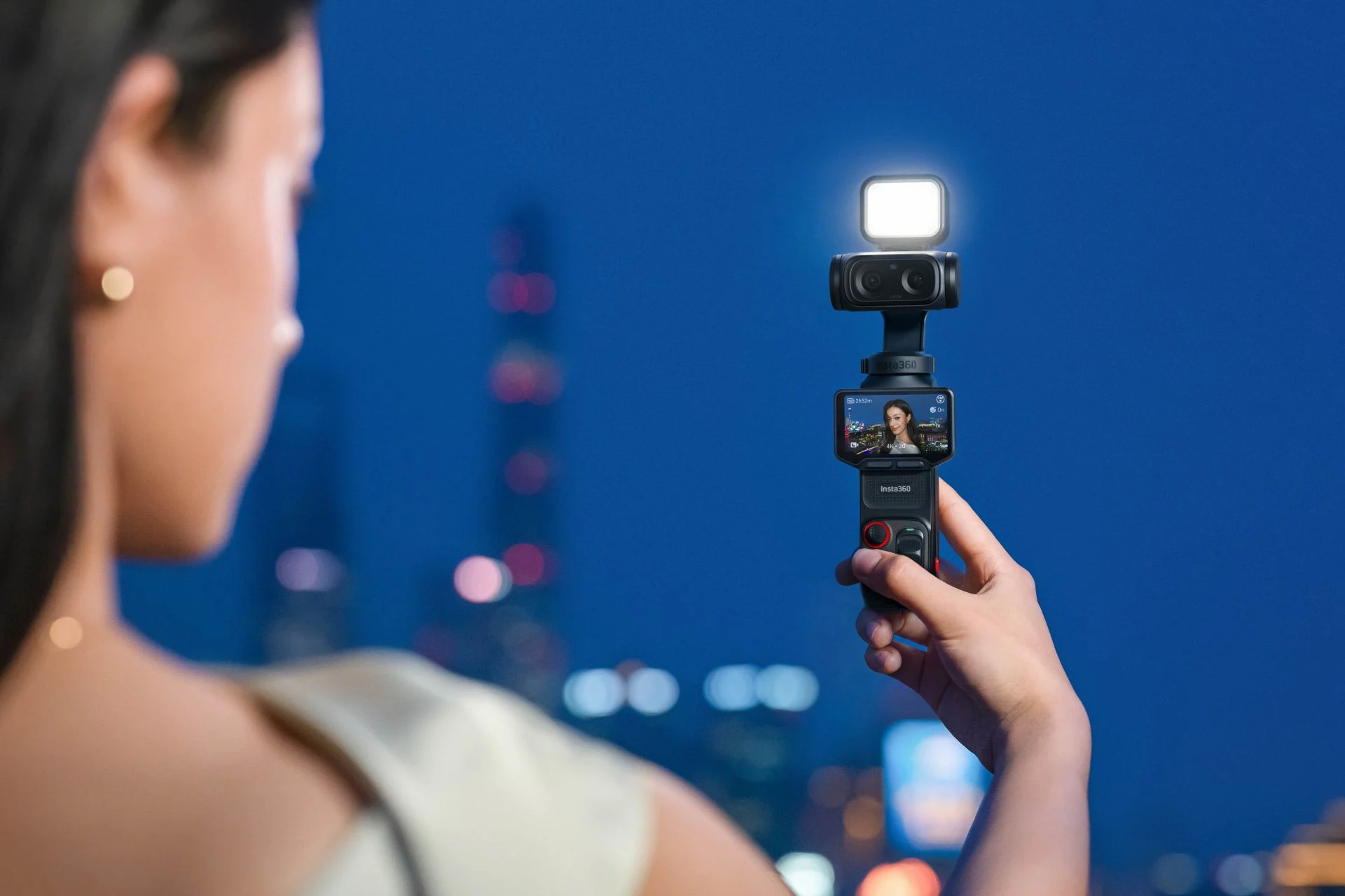 Insta360 Luna Ultra 1