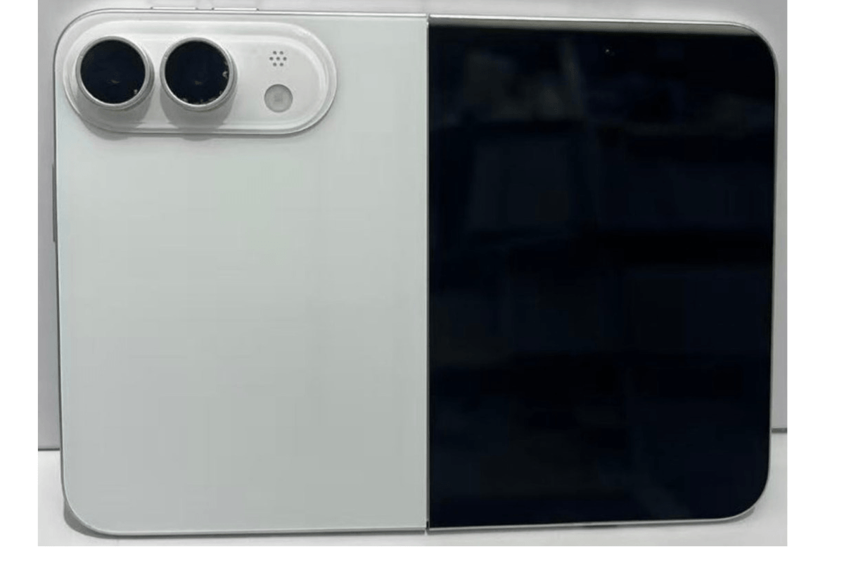 real look at apple iphone foldultra backside