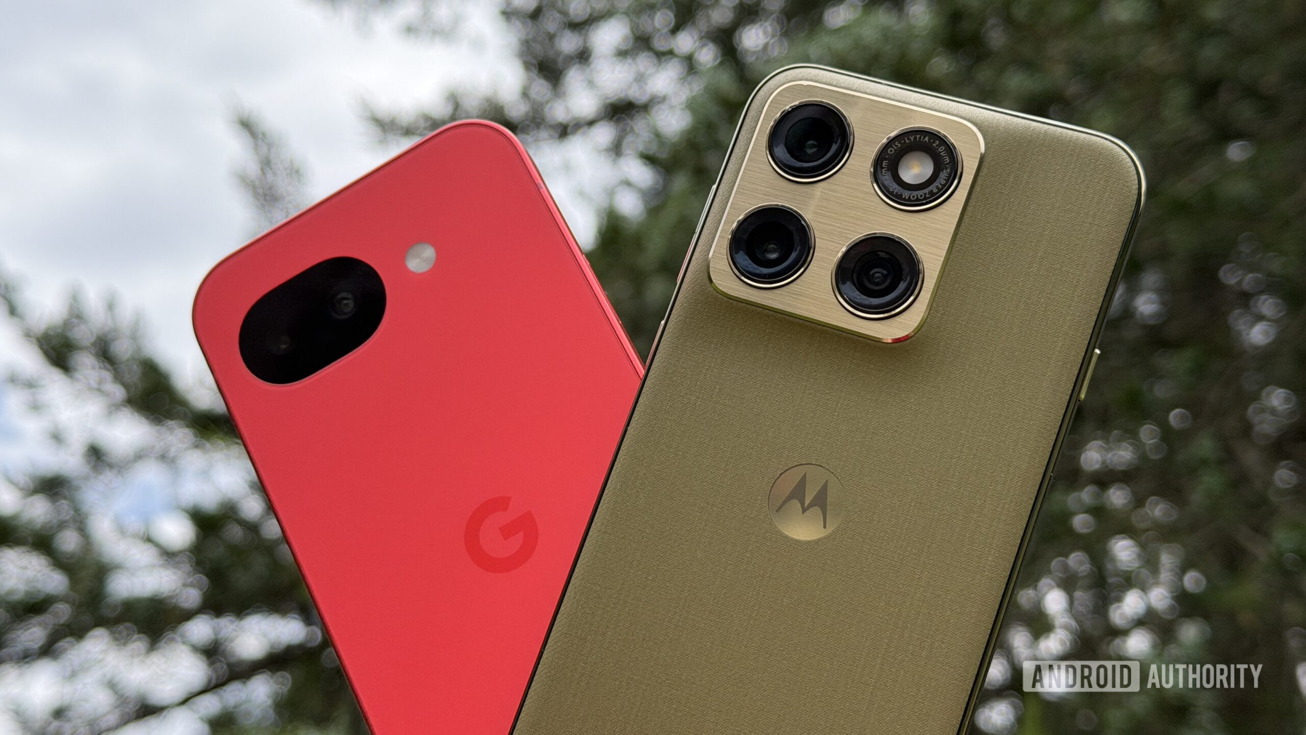 I used the Motorola Edge (2026) and Pixel 10a, and I think Google should be worried