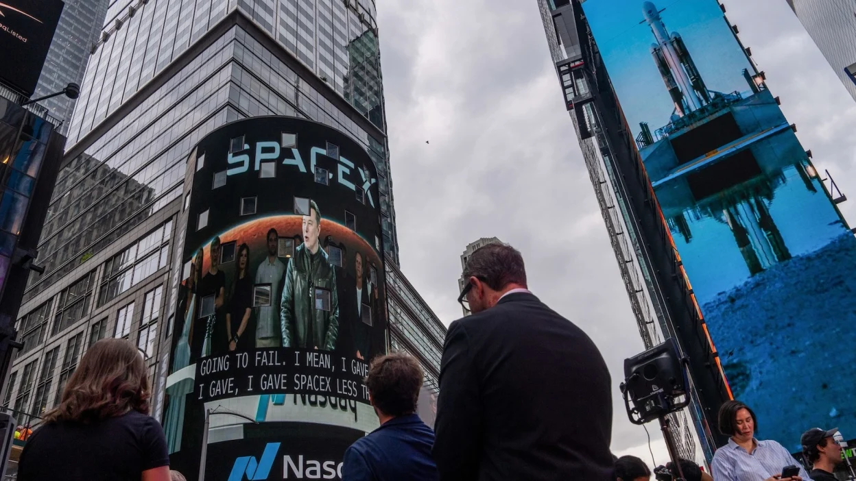 As SpaceX IPO blasts off, Elon Musk becomes a trillionaire
