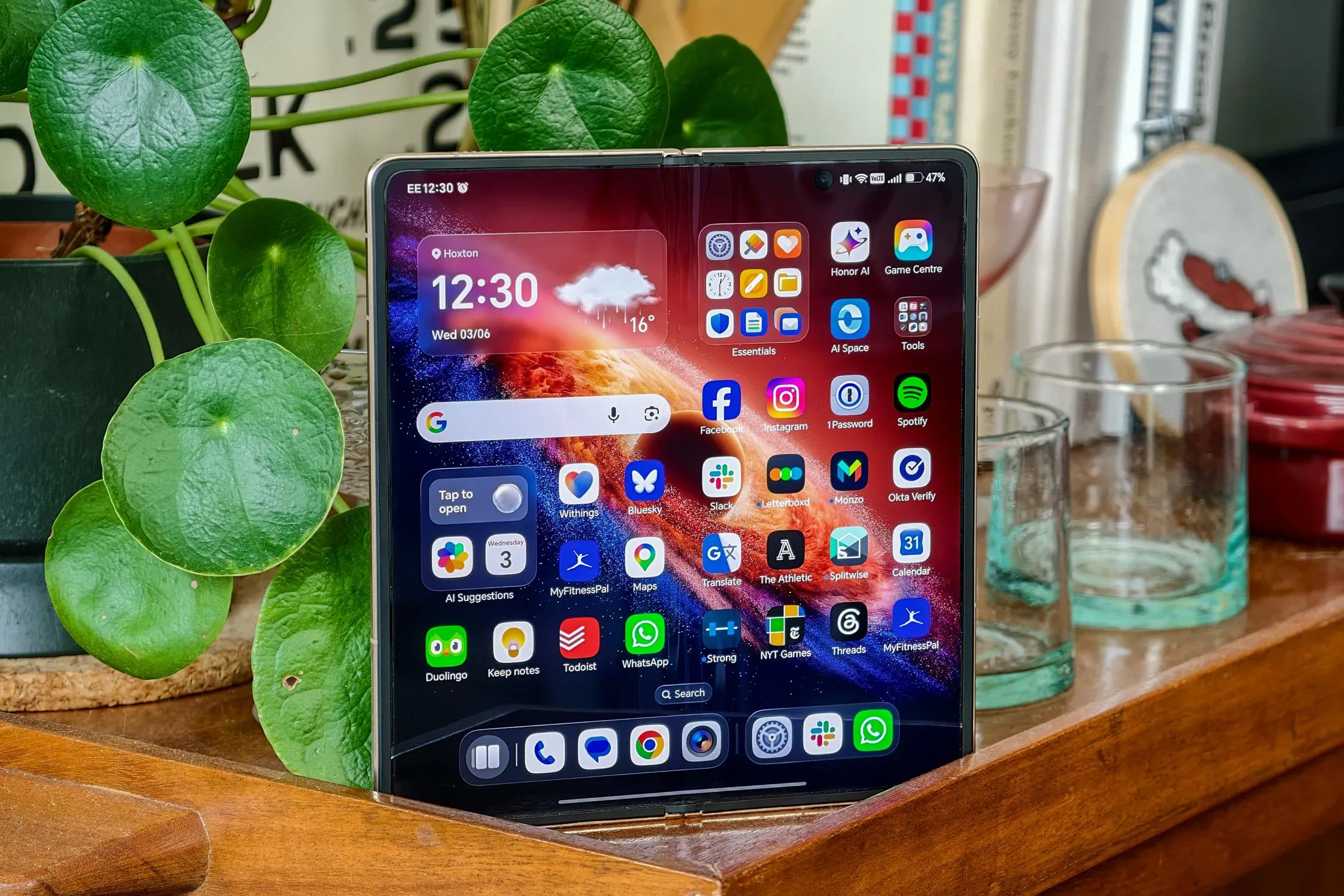 Honor’s Magic V6 sets three foldable firsts