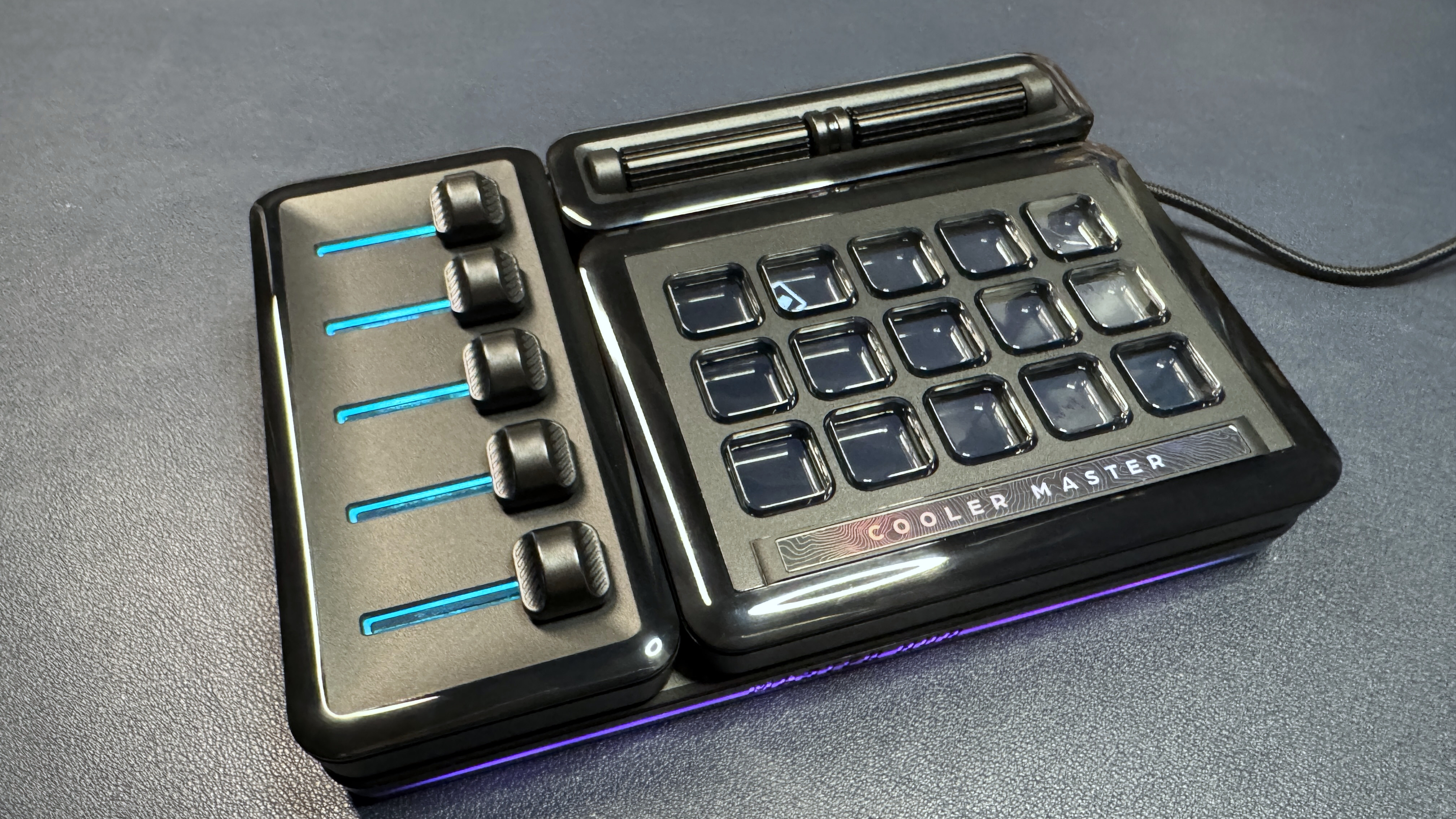 Cooler Master MasterHUB review: A modular stream deck with potential