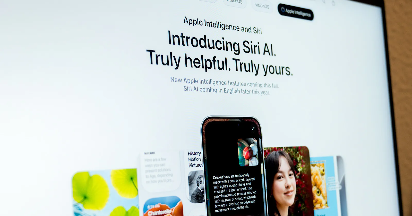 What Apple’s Gemini-Powered Siri Means For SEO Strategy via @sejournal, @MattGSouthern