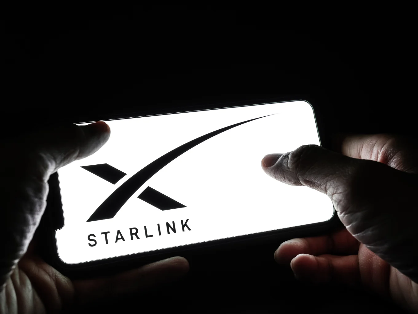 Starlink’s India Entry Faces Fresh Hurdle Over Satellite Data Routing Concerns