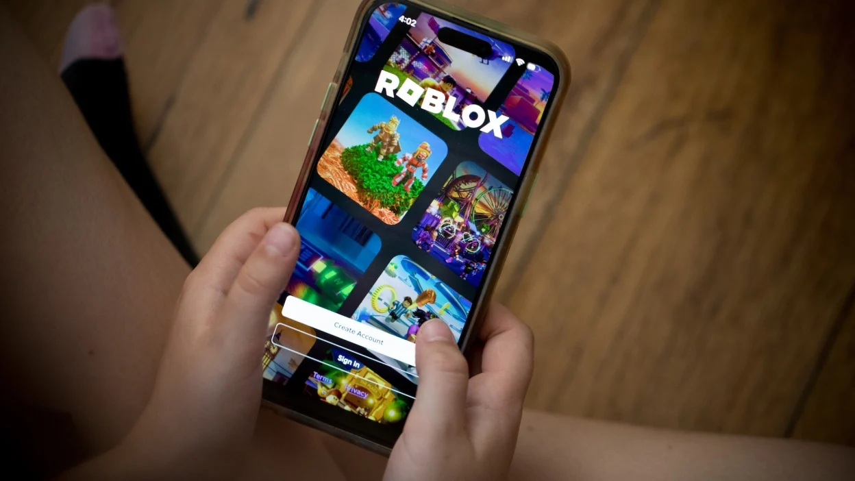 Roblox launches accounts for kids and teens globally